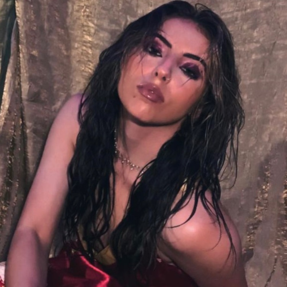 Meet your Posher, Sophia